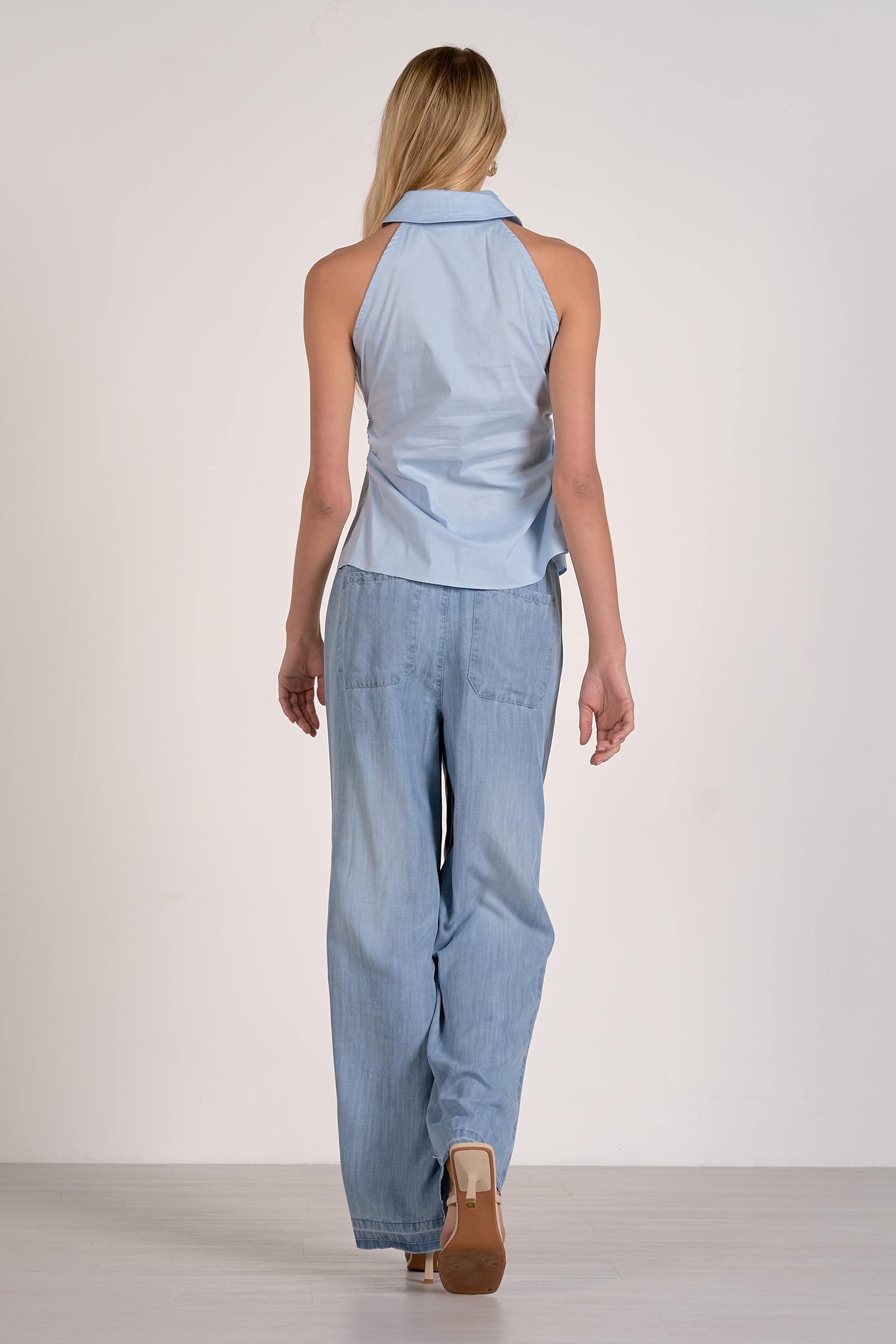 Structured-Collar Office-to-Weekend Tank