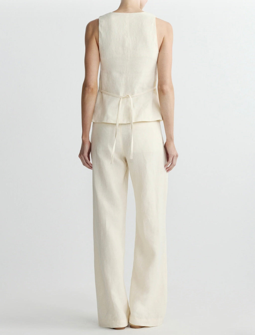 Cream-Hued Natural Fiber Wrinkle-Resistant Day-to-Night Trousers