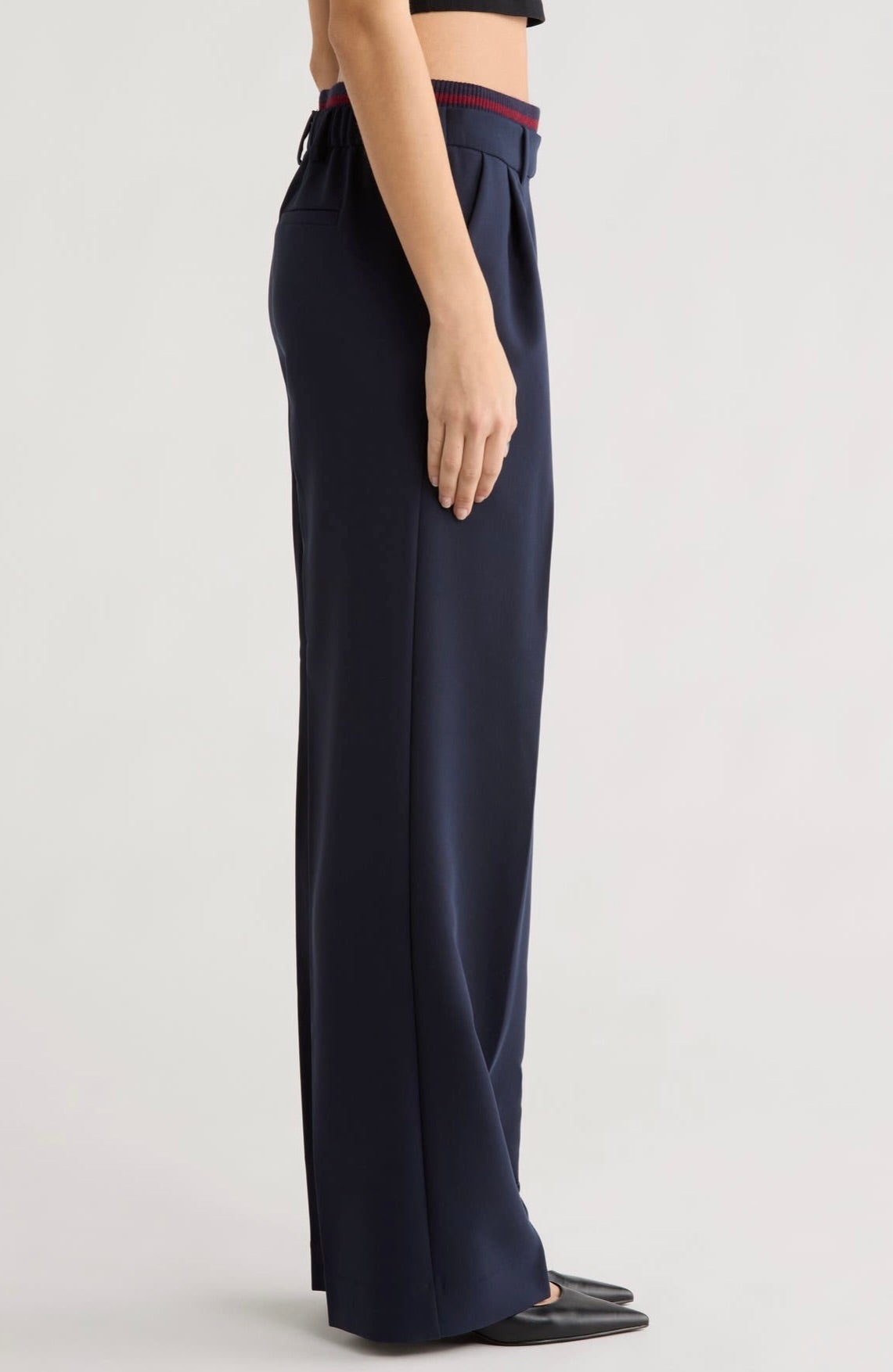Faux Zip Front Pleat Pull-On Pant