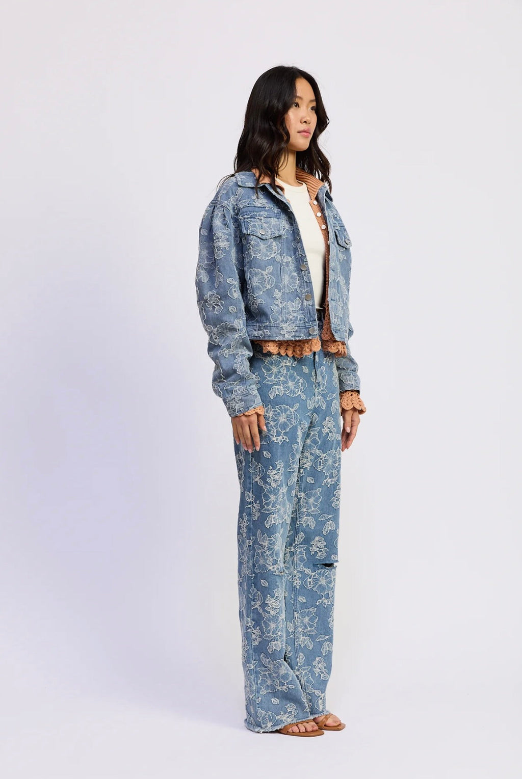 Medium Wash Floral Jacquard Crop