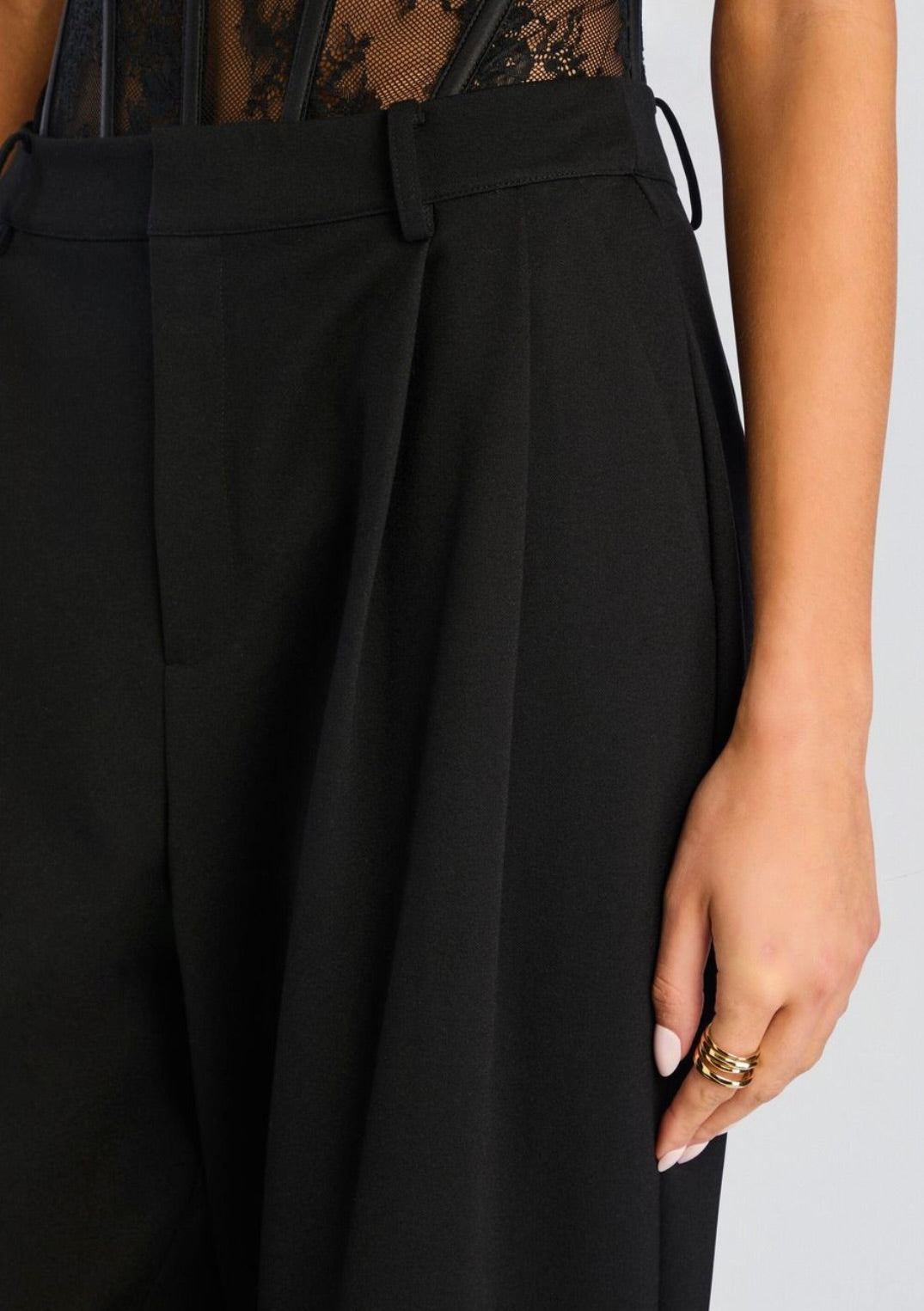 Black High-Rise Straight-Leg Tailored Pant