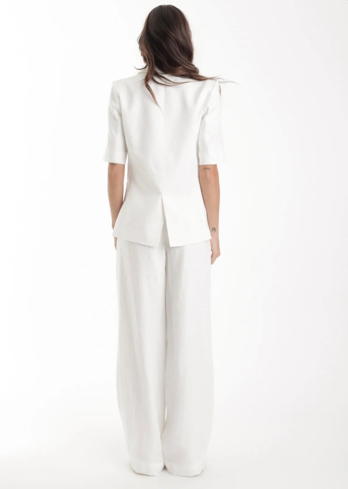 White Structured Shoulder Split Lapel Short-Sleeve Blazer